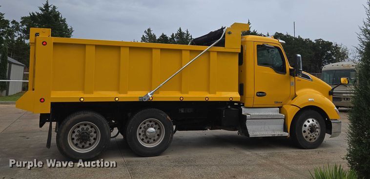 image for item EU3898 2021 Kenworth T680 dump truck