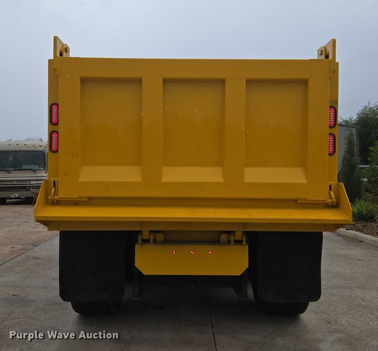 image for item EU3898 2021 Kenworth T680 dump truck