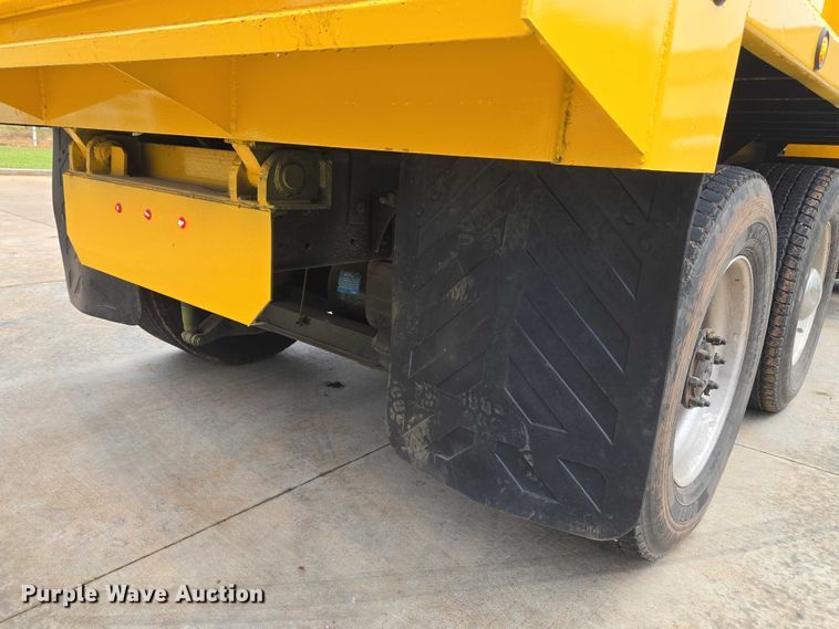 image for item EU3898 2021 Kenworth T680 dump truck