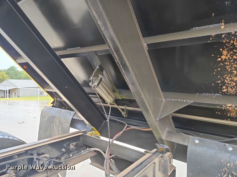 image for item EU3898 2021 Kenworth T680 dump truck