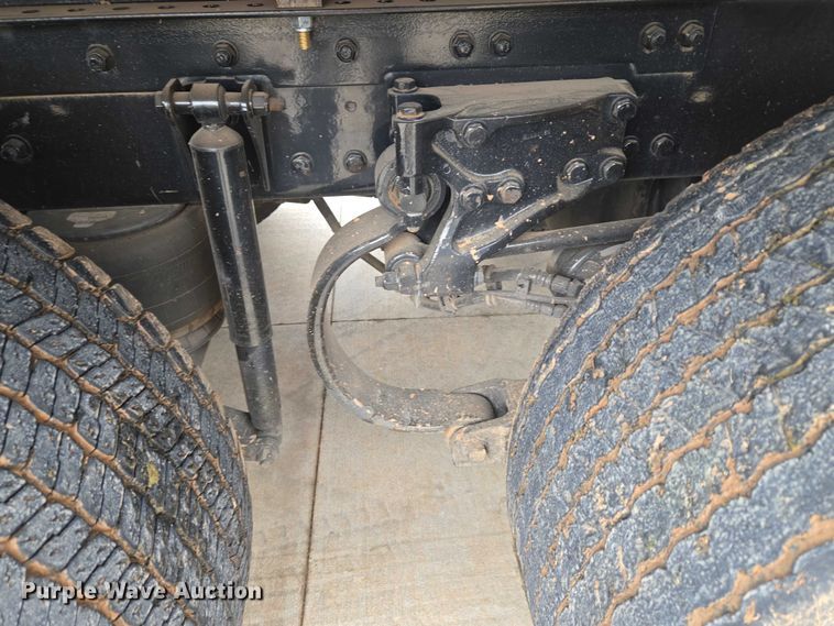 image for item EU3898 2021 Kenworth T680 dump truck