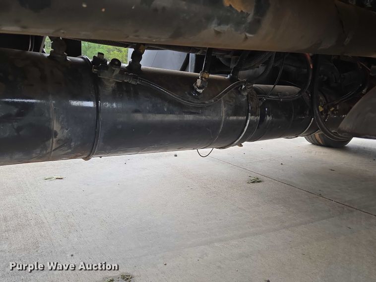 image for item EU3898 2021 Kenworth T680 dump truck