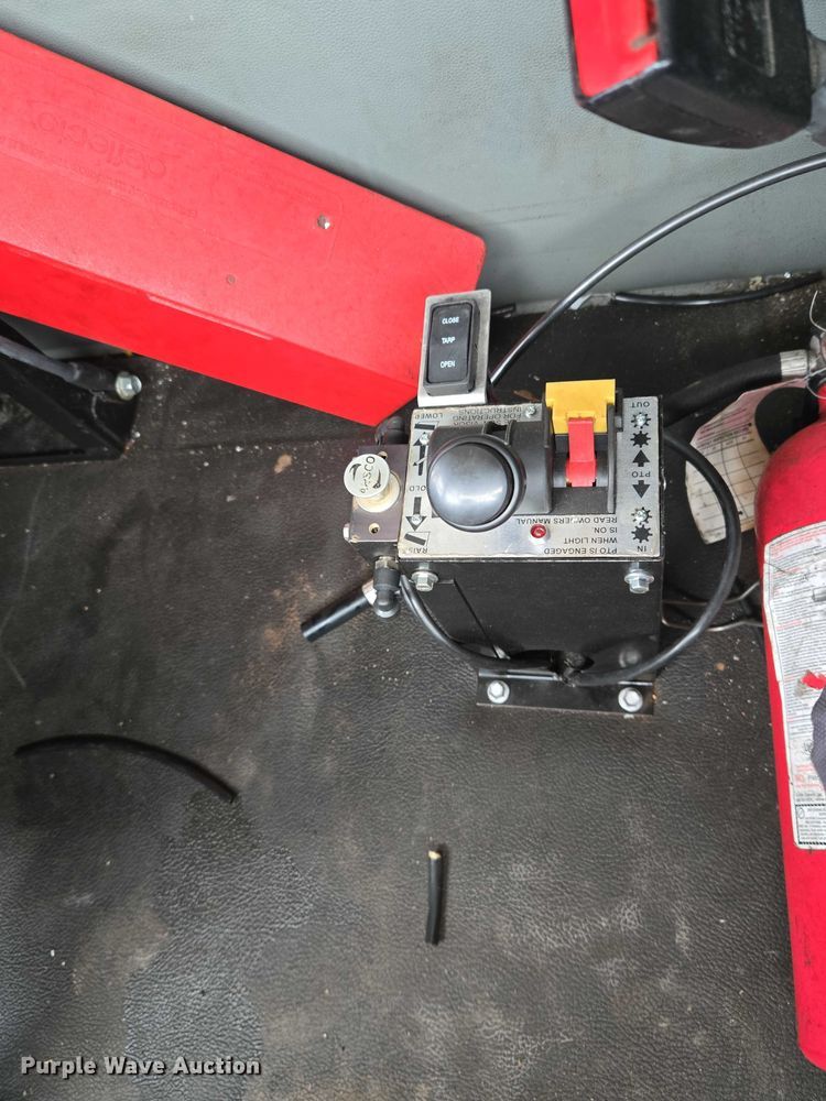 image for item EU3898 2021 Kenworth T680 dump truck