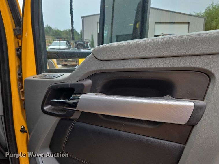 image for item EU3898 2021 Kenworth T680 dump truck