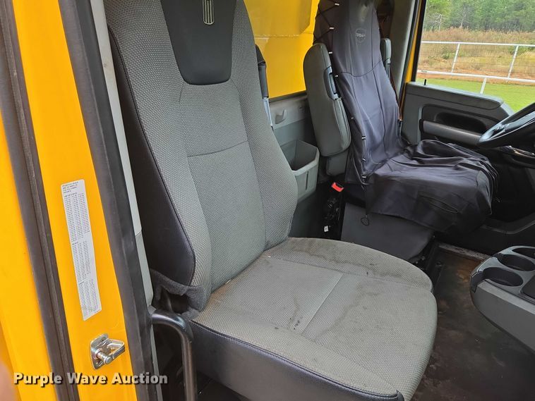 image for item EU3898 2021 Kenworth T680 dump truck