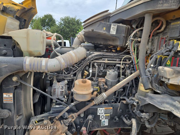 image for item EU3898 2021 Kenworth T680 dump truck