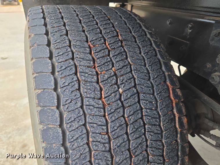 image for item EU3898 2021 Kenworth T680 dump truck