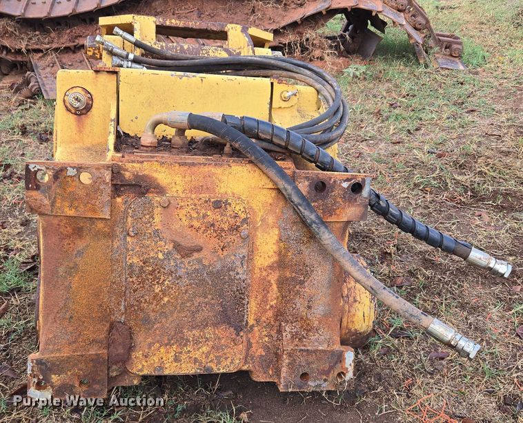 image for item EU3909 Carco H60VS/JD750H winch