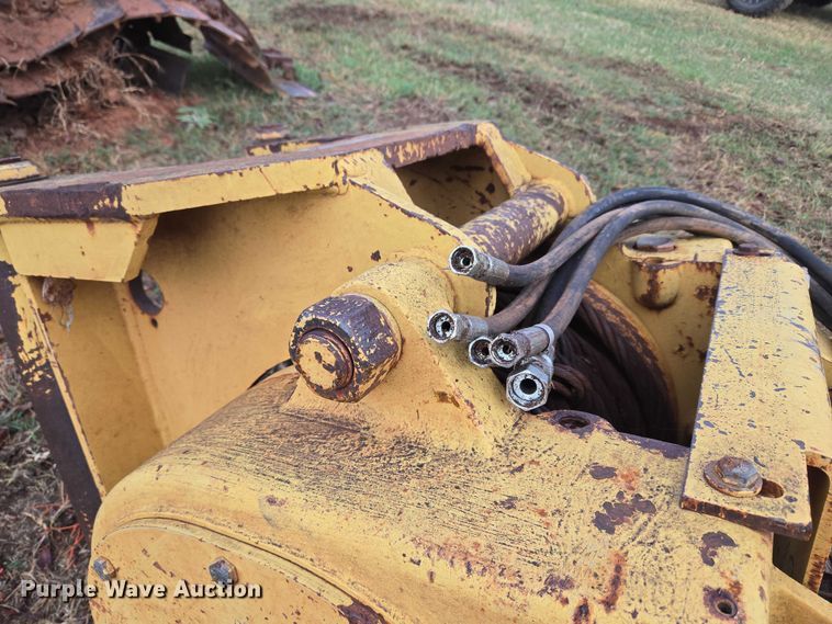 image for item EU3909 Carco H60VS/JD750H winch