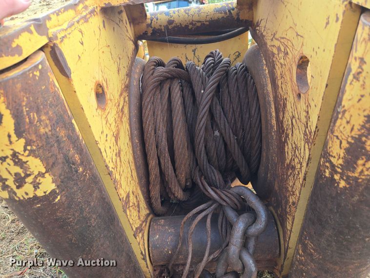 image for item EU3909 Carco H60VS/JD750H winch