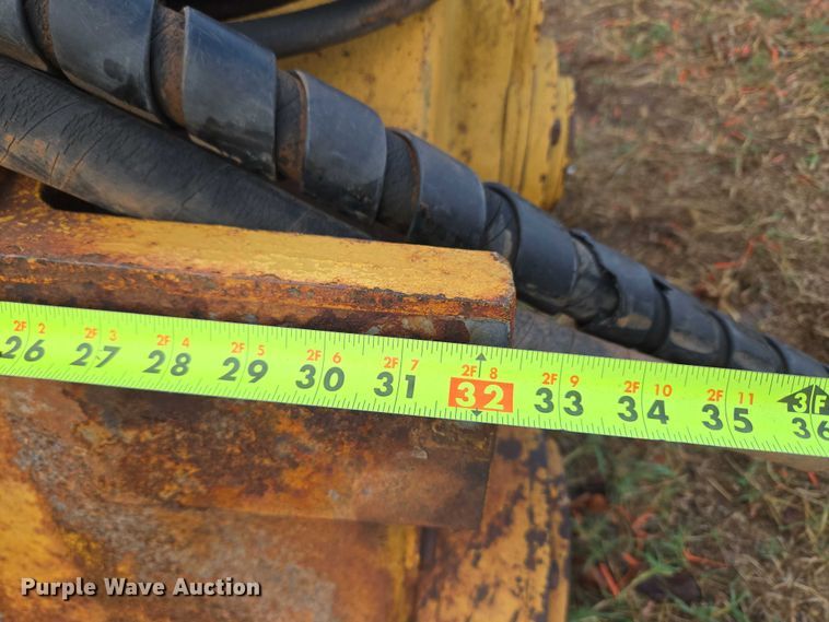 image for item EU3909 Carco H60VS/JD750H winch