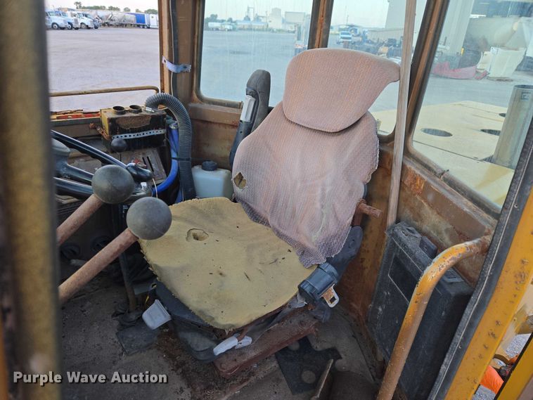 image for item EU3920 1989 International 515B wheel loader