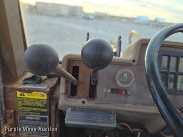 image for item EU3920 1989 International 515B wheel loader