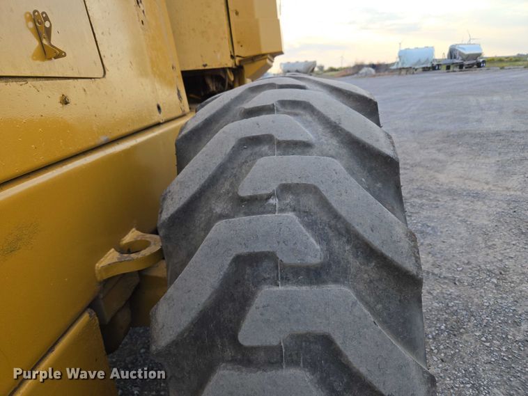 image for item EU3920 1989 International 515B wheel loader