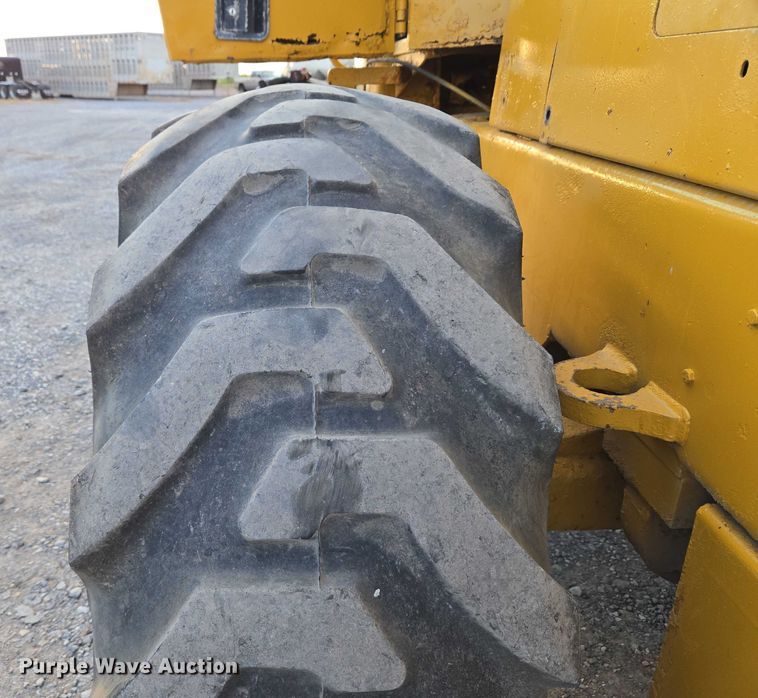 image for item EU3920 1989 International 515B wheel loader