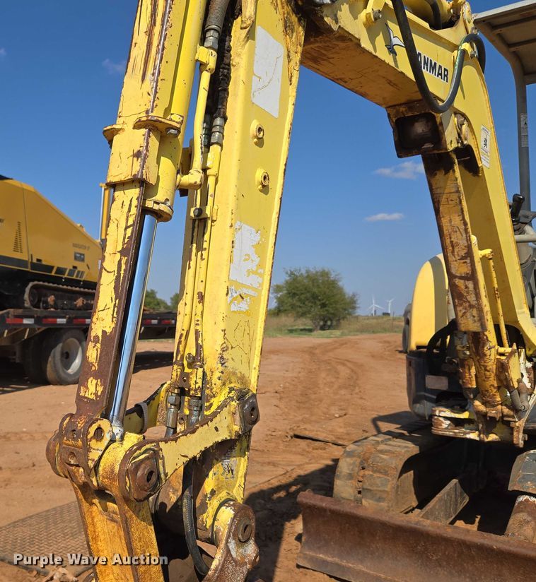 image for item EU3922 Yanmar VIO20-3 mini excavator