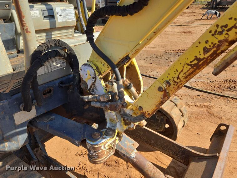 image for item EU3922 Yanmar VIO20-3 mini excavator