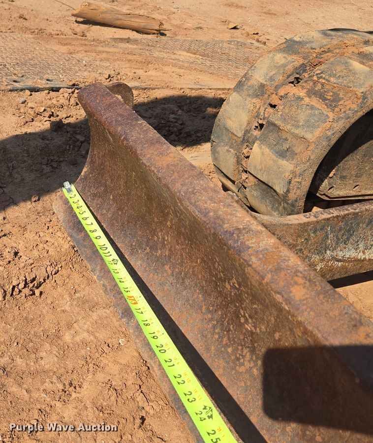 image for item EU3922 Yanmar VIO20-3 mini excavator