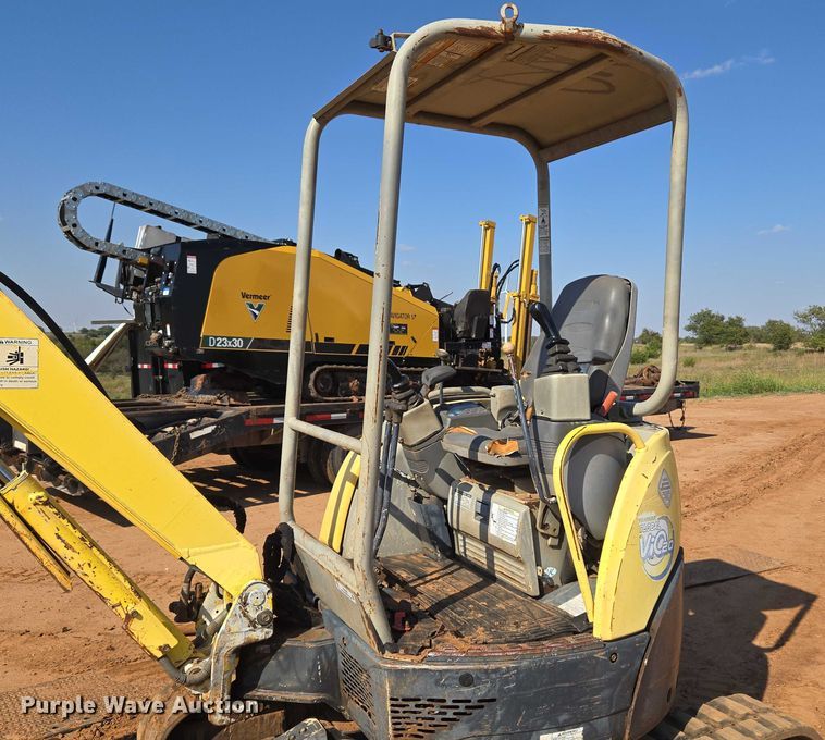 image for item EU3922 Yanmar VIO20-3 mini excavator