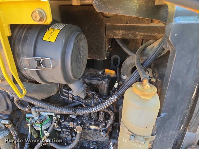 image for item EU3922 Yanmar VIO20-3 mini excavator