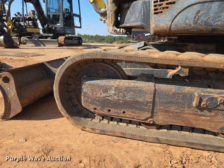 image for item EU3922 Yanmar VIO20-3 mini excavator