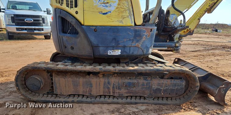image for item EU3922 Yanmar VIO20-3 mini excavator