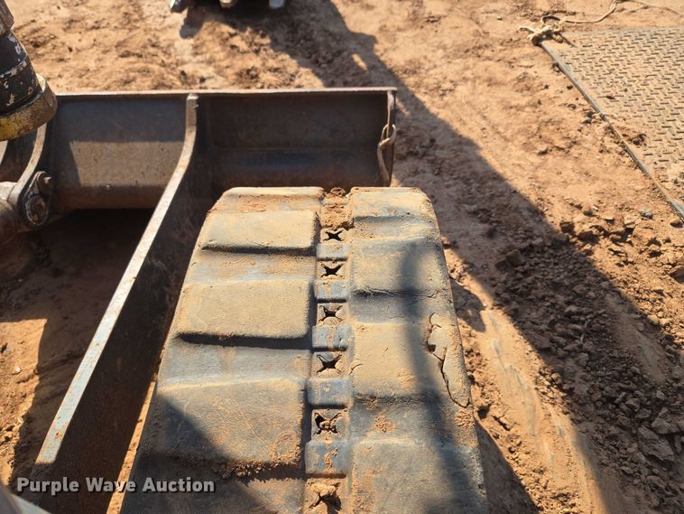 image for item EU3922 Yanmar VIO20-3 mini excavator