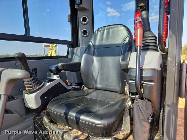 image for item EU3923 Kymron XH42D mini excavator