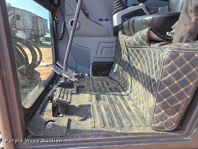 image for item EU3923 Kymron XH42D mini excavator