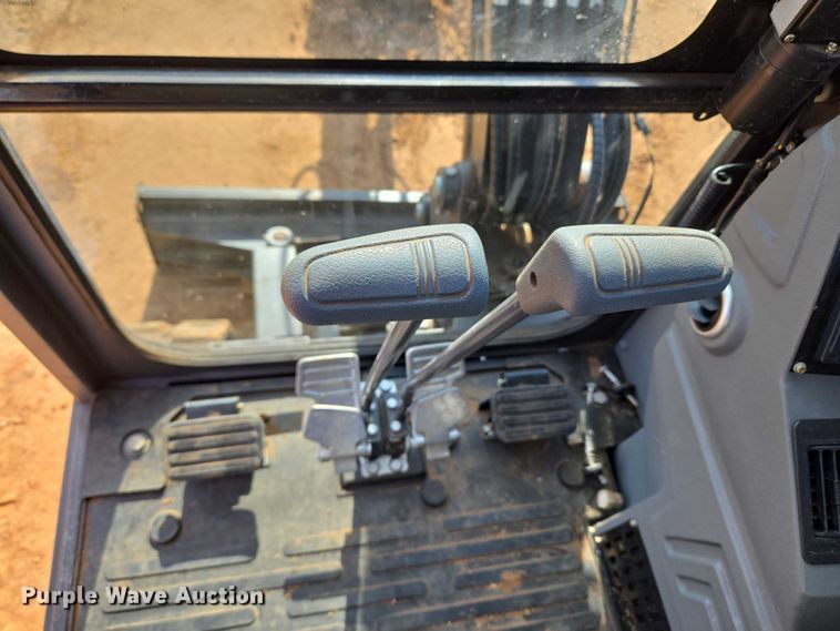 image for item EU3923 Kymron XH42D mini excavator