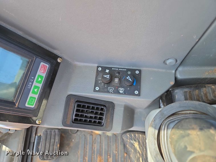 image for item EU3923 Kymron XH42D mini excavator