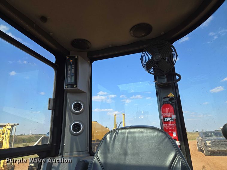 image for item EU3923 Kymron XH42D mini excavator