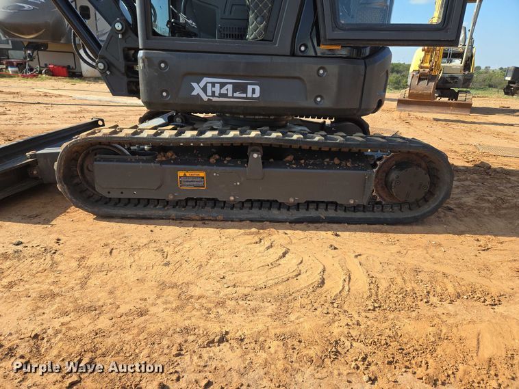 image for item EU3923 Kymron XH42D mini excavator
