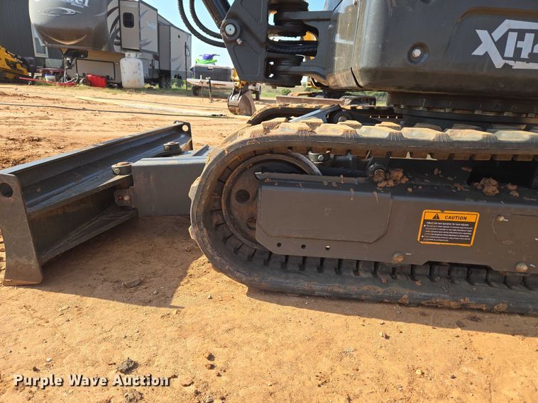 image for item EU3923 Kymron XH42D mini excavator