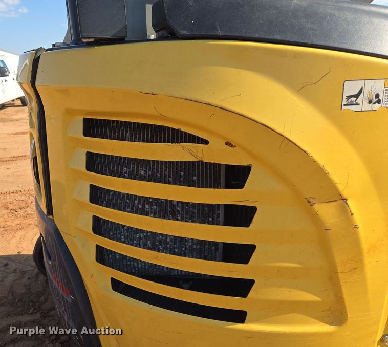 image for item EU3924 Yanmar VIO35-6A mini excavator