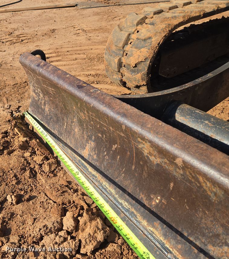 image for item EU3924 Yanmar VIO35-6A mini excavator