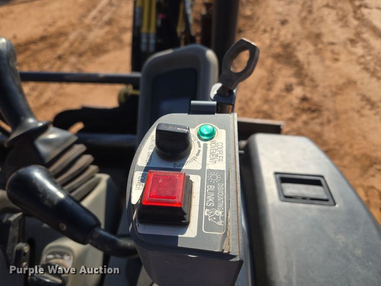 image for item EU3924 Yanmar VIO35-6A mini excavator