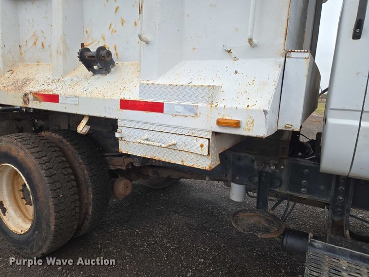 image for item EU3947 1998 GMC C8500 dump truck