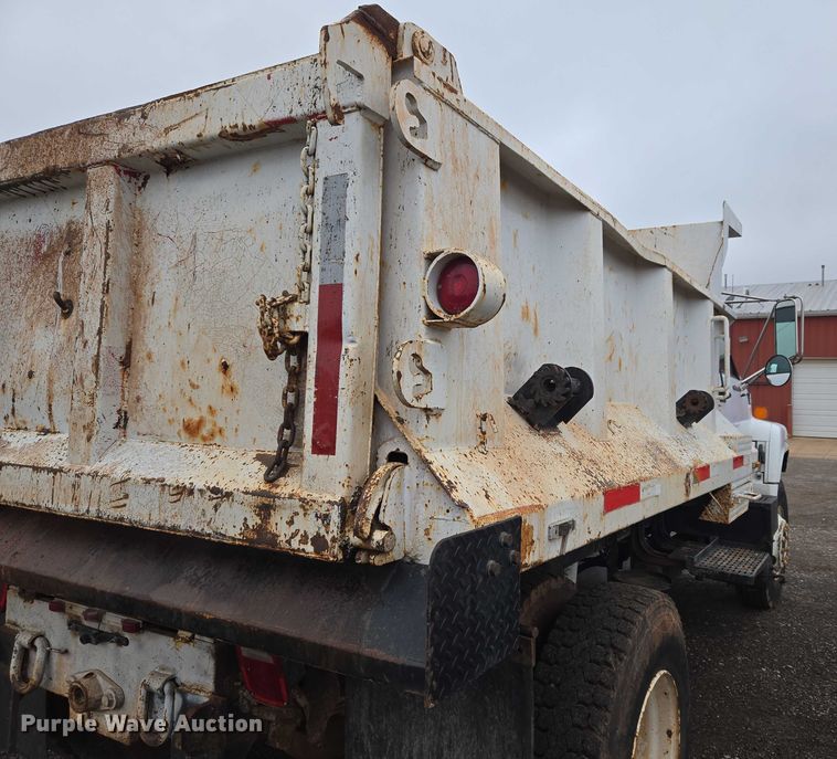 image for item EU3947 1998 GMC C8500 dump truck