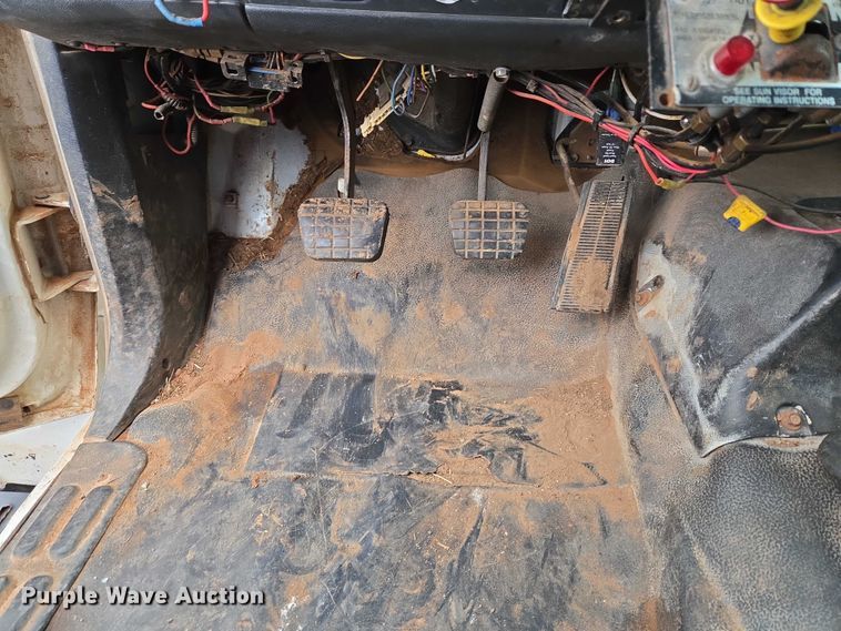 image for item EU3947 1998 GMC C8500 dump truck