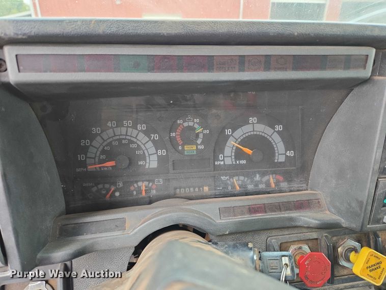 image for item EU3947 1998 GMC C8500 dump truck