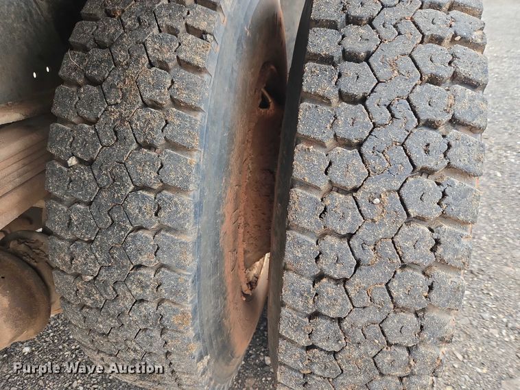 image for item EU3947 1998 GMC C8500 dump truck