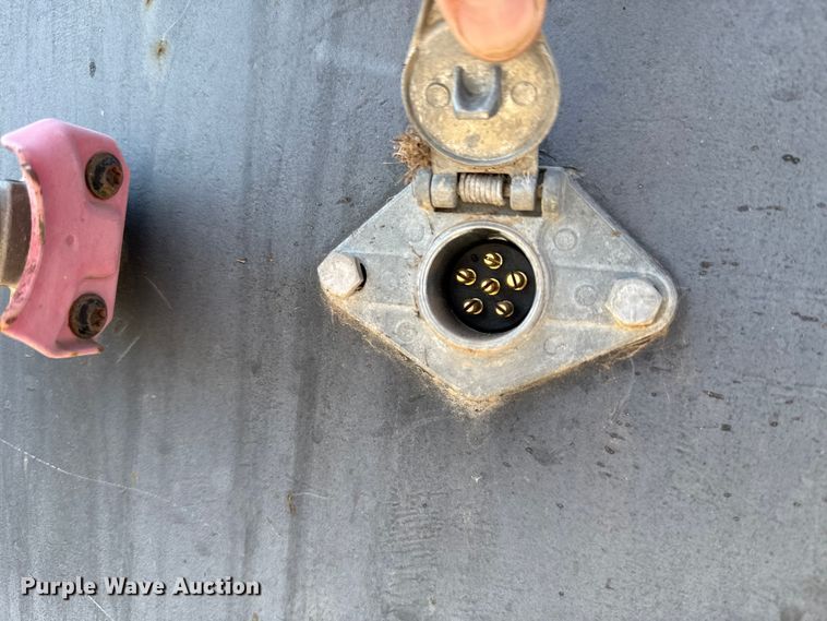 image for item EU5095 2007 Freightliner Columbia flatbed truck