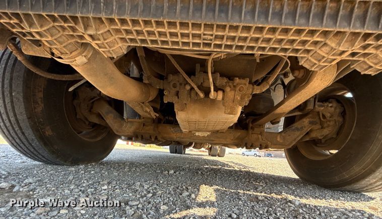 image for item EU5095 2007 Freightliner Columbia flatbed truck