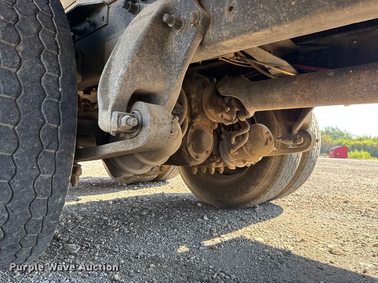 image for item EU5095 2007 Freightliner Columbia flatbed truck