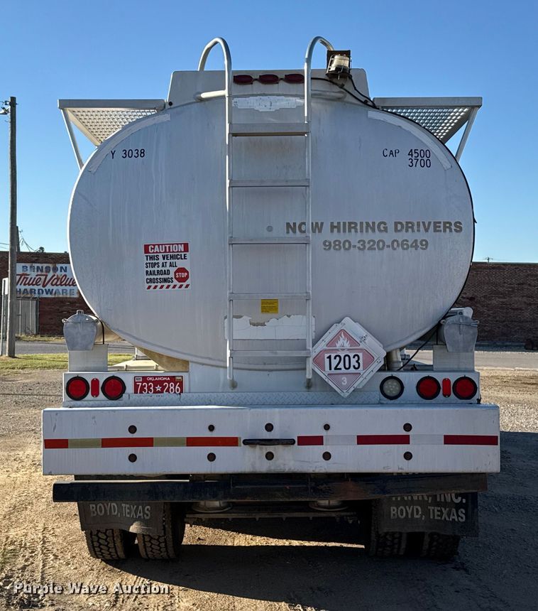 image for item EU5144 2002 Freightliner FLD fuel truck