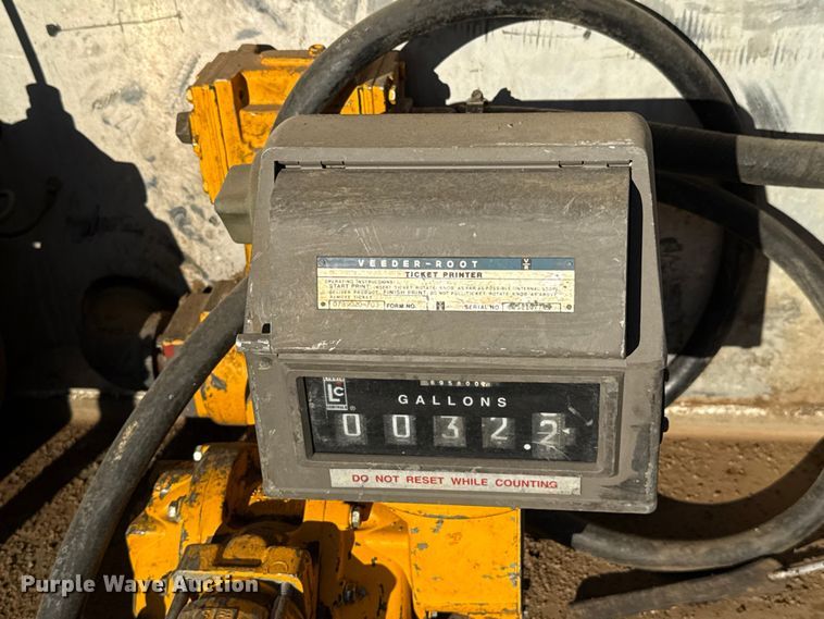 image for item EU5144 2002 Freightliner FLD fuel truck