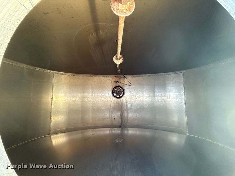 image for item EU5144 2002 Freightliner FLD fuel truck