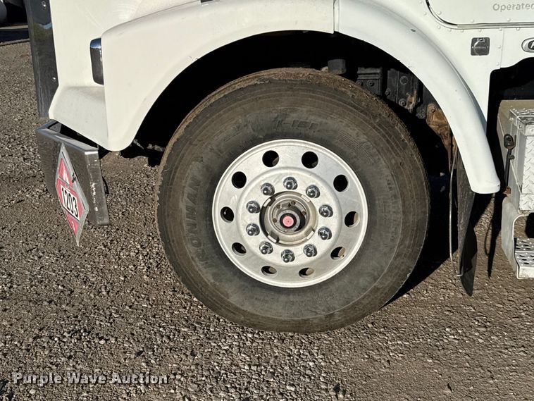 image for item EU5144 2002 Freightliner FLD fuel truck