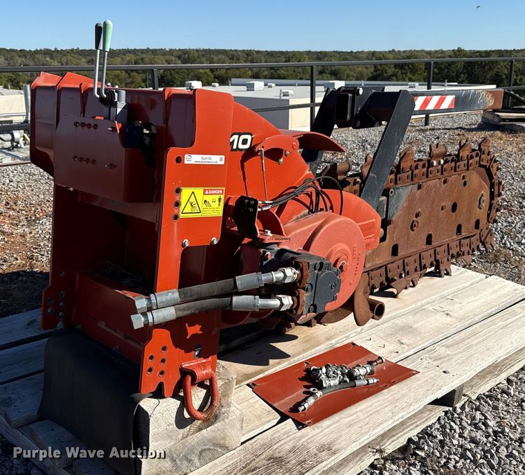 image for item EU5153 2018 Ditch Witch H810 trencher